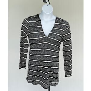 KENNETH COLE REACTION, SIZE L, BLACK AND WHITE HOODED TUNIC